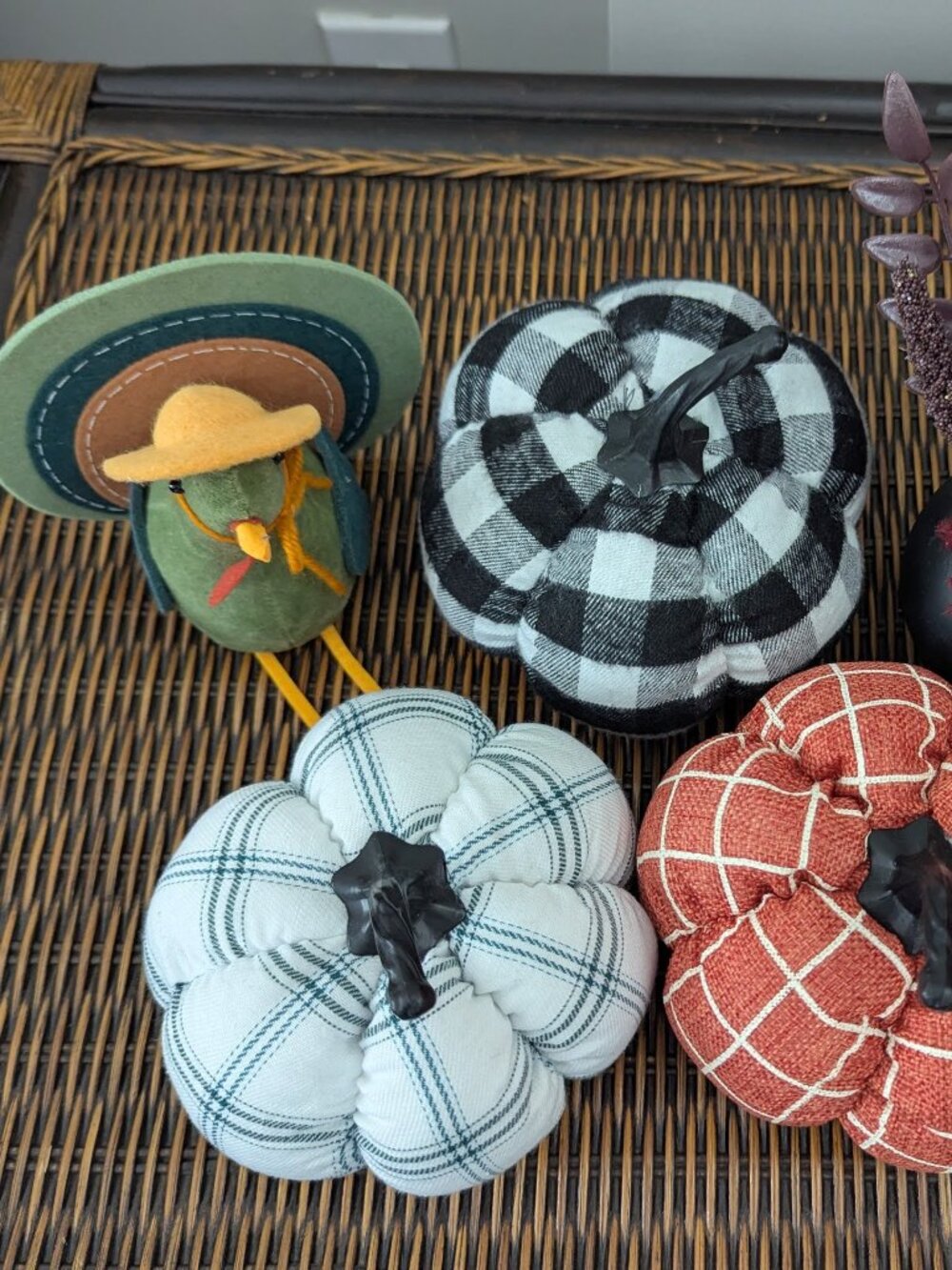 Fall decor - Picture 2 of 3